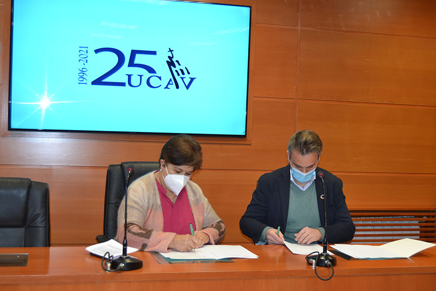 La UCAV y CO2 Revolution firman un convenio de colaboración para la reforestación de la provincia de Ávila tras los incendios