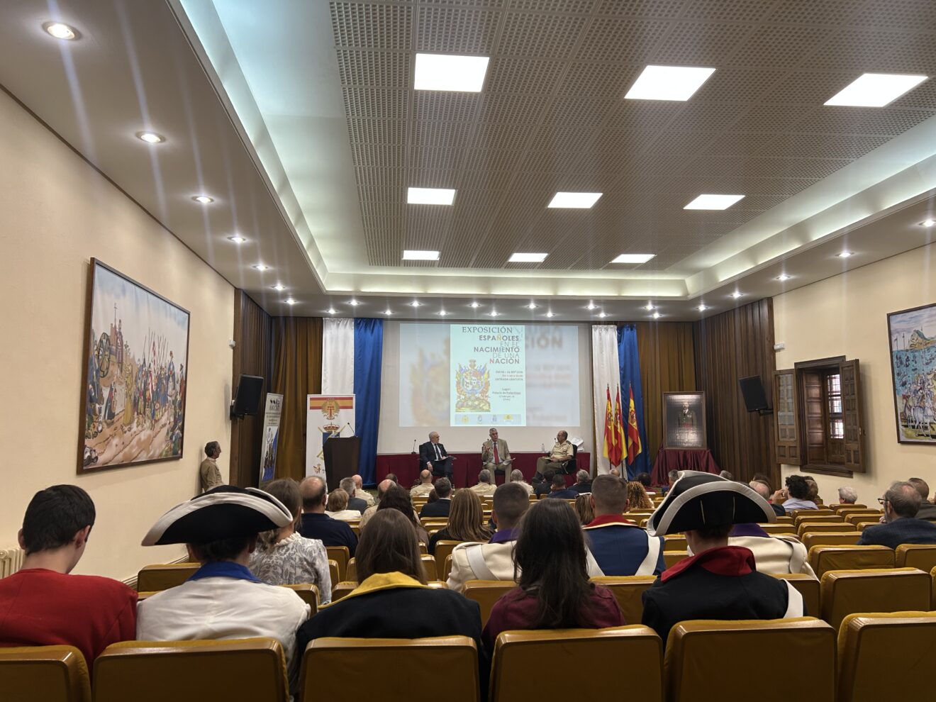 La UCAV y el IHCM abren con una mesa redonda una exposición sobre el papel de los españoles en la formación de los EE.UU.