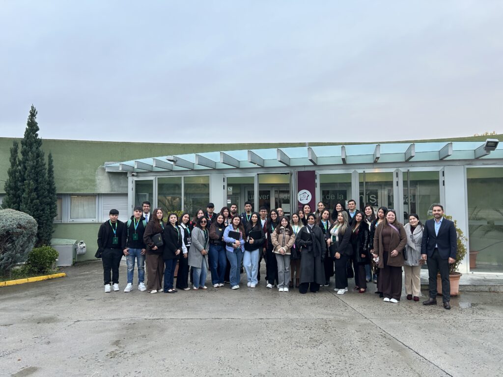 La UCAV recibe a alumnos de Chile y Perú para su formación en emprendimiento